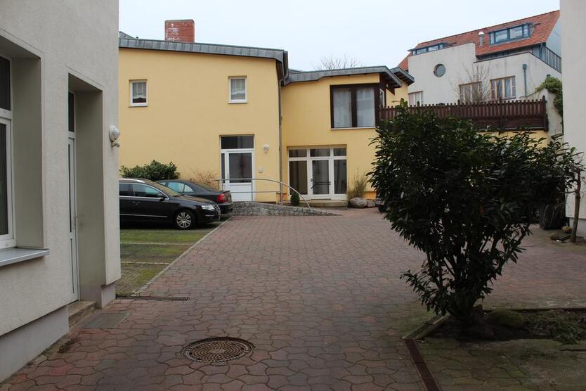 wunderschöne 4-Raum-Wohnung mit großer Terrasse in der Innenstadt