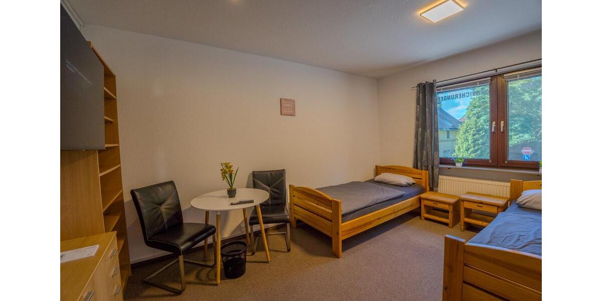 Wohnen auf Zeit Nordenham - 4 Zimmer, 130 m&sup2;, 35&euro; | Angebot:22840862