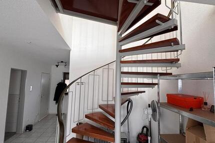 Wohnung Vöhringen - 2 Zimmer, 82 m&sup2;, 1.095&euro; | Angebot:25086748