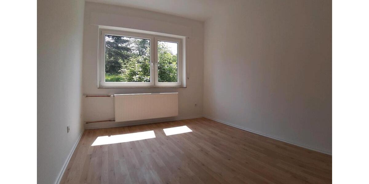 Erdgeschoßwohnung Wehrheim - 4 Zimmer, 113 m&sup2;, 1.400&euro; | Angebot:24512268