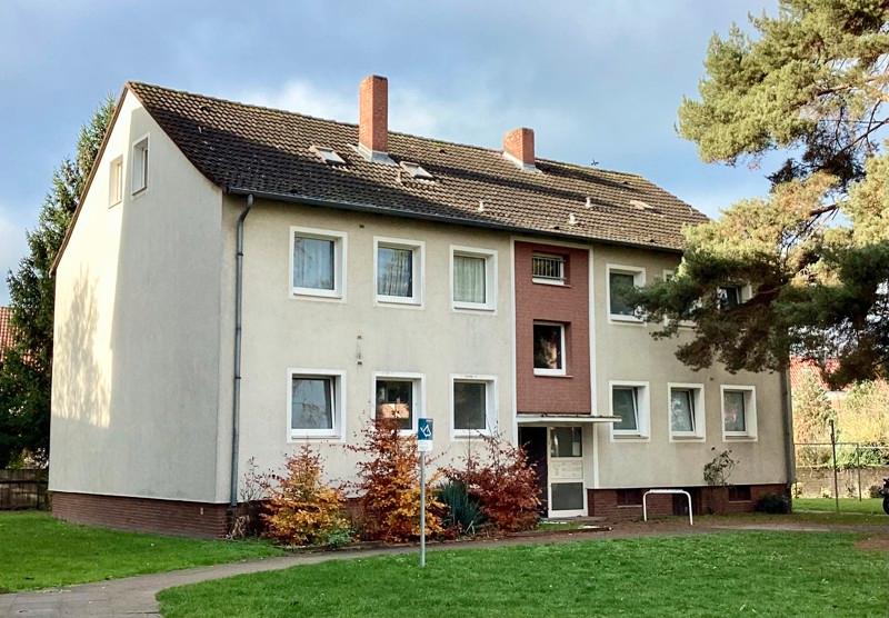 3-Zimmer-Wohnung mit Tageslichtbad und Balkon zimmer