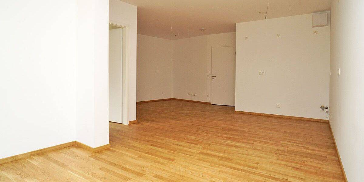 Etagenwohnung Dresden Naußlitz - 3 Zimmer, 81 m&sup2;, 1.215&euro; | Angebot:25821097