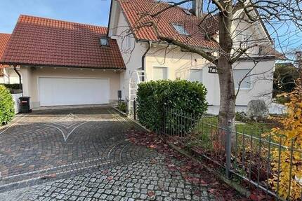 Haus Mammendorf - 9 Zimmer, 272 m&sup2;, 3.490&euro; | Angebot:23964807