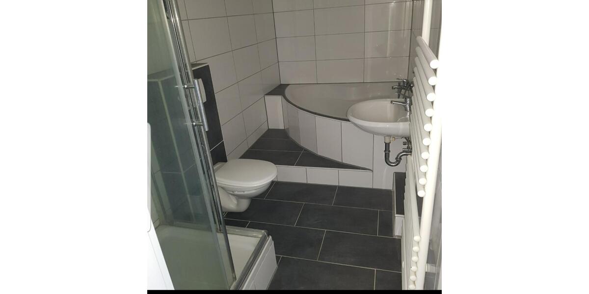 3 Zimmer Wohnung 75 qm mit Balkon und Gartennutzung 3 zimmer