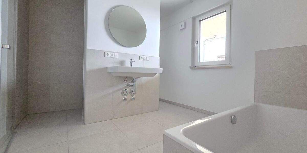 Terrassenwohnung Landshut Berg - 2 Zimmer, 84 m&sup2;, 1.340&euro; | Angebot:23883288