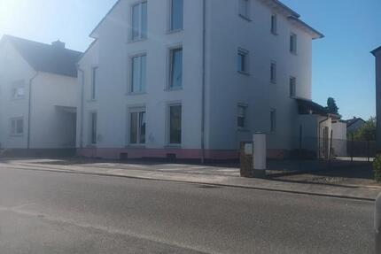 Wohnung Biebesheim am Rhein - 2 Zimmer, 67 m&sup2;, 1.000&euro; | Angebot:26547046