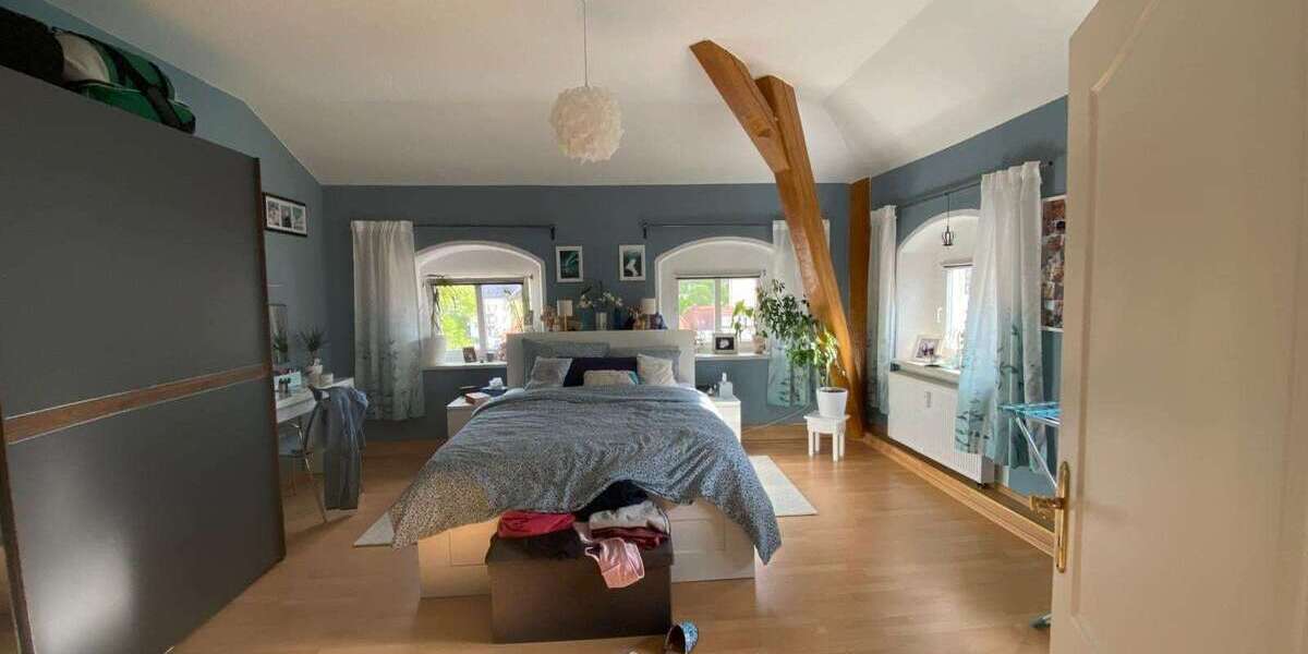Etagenwohnung Döbeln Sörmitz - 3 Zimmer, 107 m&sup2;, 599&euro; | Angebot:25175385