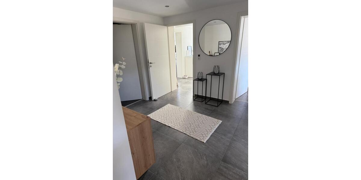 Erdgeschoßwohnung Emskirchen - 3.5 Zimmer, 95 m&sup2;, 1.000&euro; | Angebot:25886306