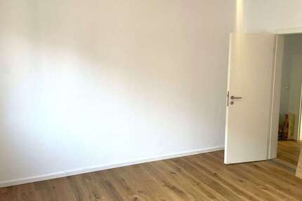 Wohnung zum Mieten in Stuttgart 990 € 56 m² 2 zimmer