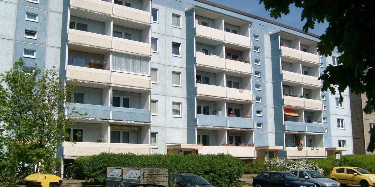 Etagenwohnung Neubrandenburg Reitbahnviertel - 3 Zimmer, 60 m&sup2;, 275&euro; | Angebot:25737505