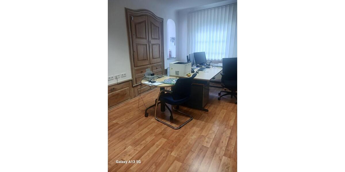 Gewerbeobjekt Bad Krozingen - 1.400&euro; | Angebot:26132797