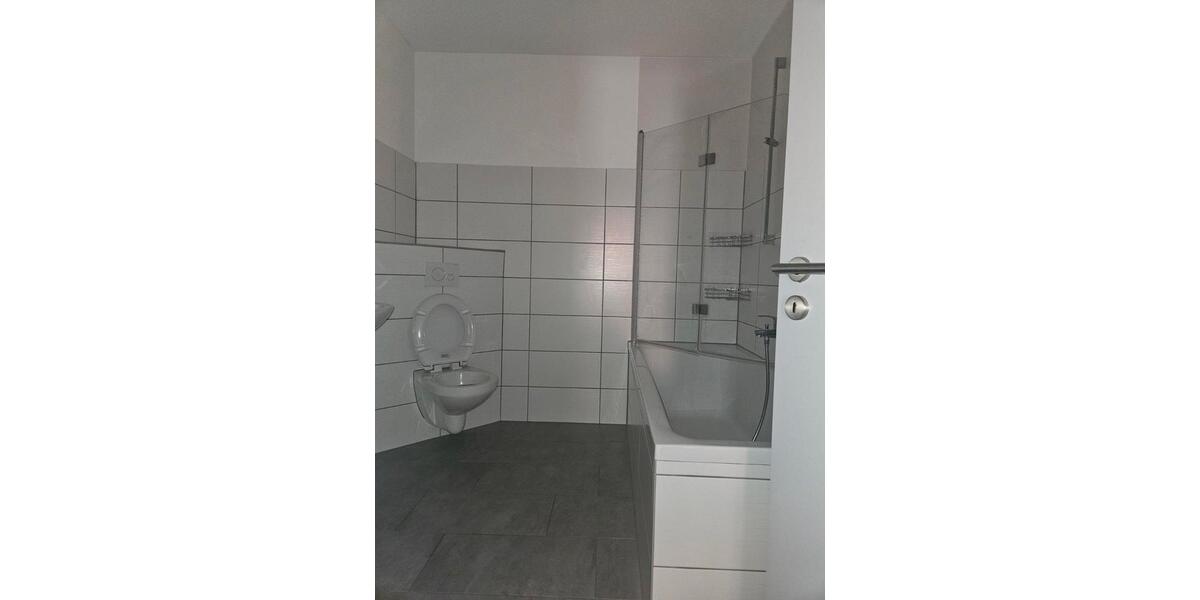 Etagenwohnung Bad Frankenhausen/Kyffhäuser Kyffhäuser - 3 Zimmer, 84 m&sup2;, 680&euro; | Angebot:25053844