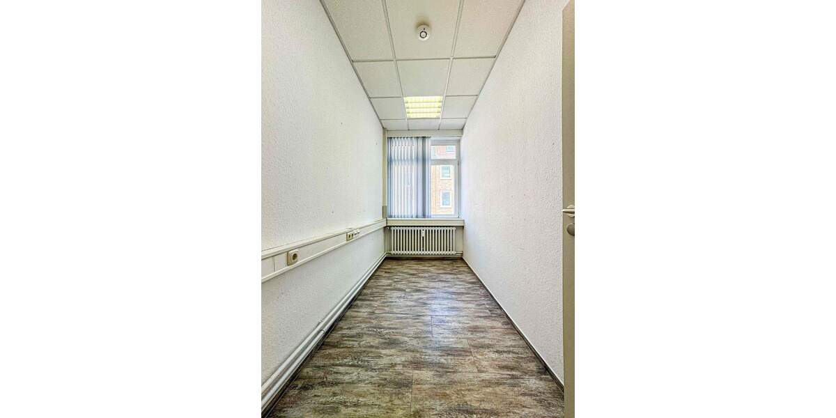 Gewerbeobjekt Kiel Exerzierplatz - 9 Zimmer, 245 m&sup2;, 3.400&euro; | Angebot:25666595