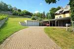 Exklusive Erdgeschoßwohnung in den Weinbergen, Südterrasse (60 m²) und Garten, Stellplätze