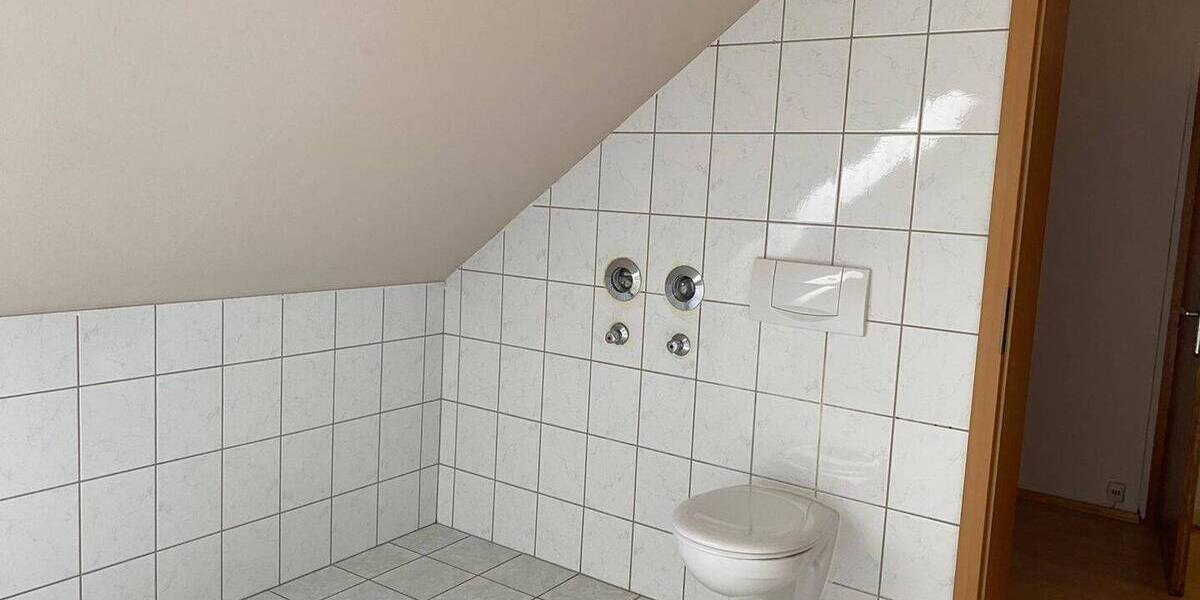 Etagenwohnung Bad Langensalza - 2 Zimmer, 63 m&sup2;, 430&euro; | Angebot:26629457