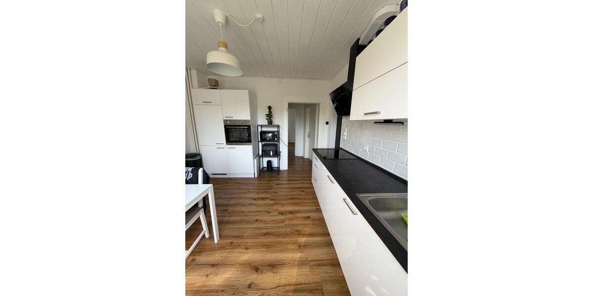 Etagenwohnung Oerlinghausen - 2 Zimmer, 80 m&sup2;, 900&euro; | Angebot:26603570