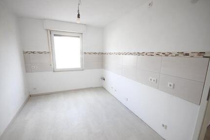 Wohnung Solingen Mitte - 3 Zimmer, 80 m&sup2;, 750&euro; | Angebot:27625687