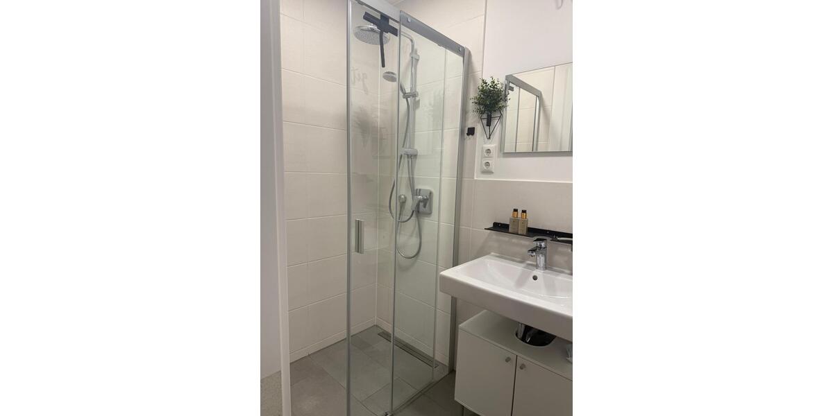 Etagenwohnung Erfurt - 4 Zimmer, 120 m&sup2;, 930&euro; | Angebot:25070057