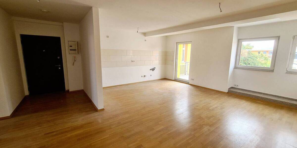 Etagenwohnung Magdeburg Leipziger Str. - 4 Zimmer, 123 m&sup2;, 1.000&euro; | Angebot:26835614