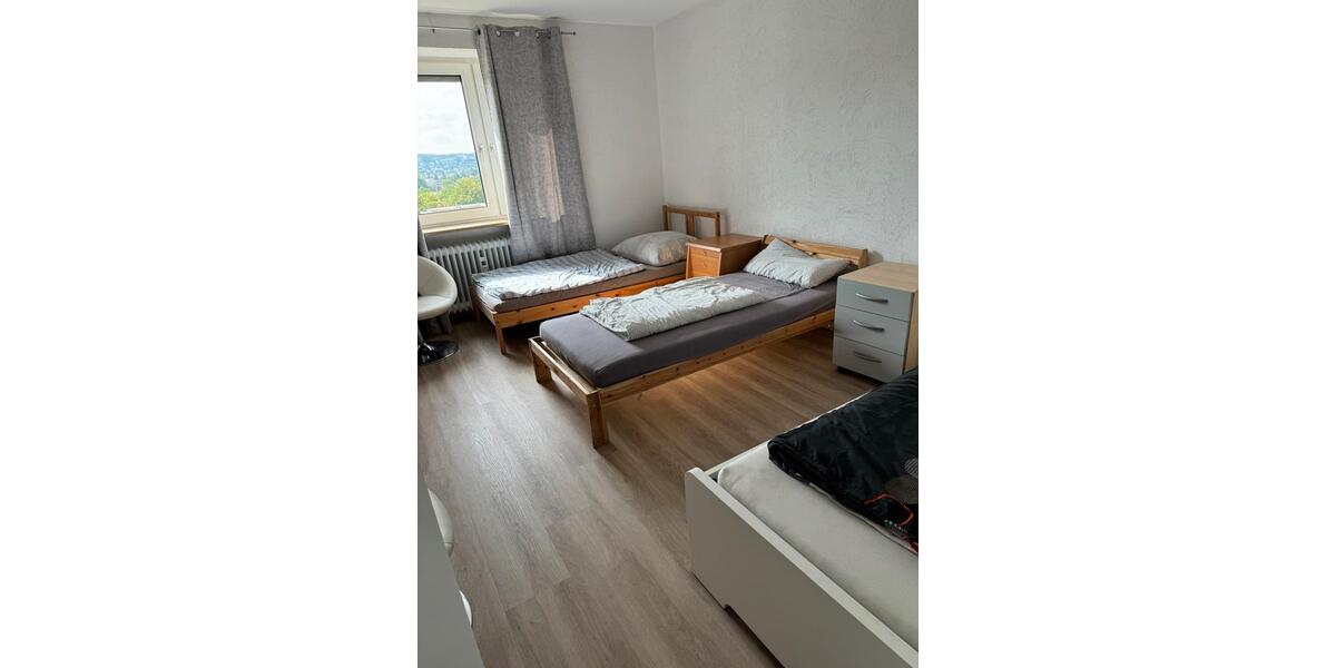 Etagenwohnung Würzburg Heuchelhof - 3 Zimmer, 100 m&sup2;, 30&euro; | Angebot:25641023