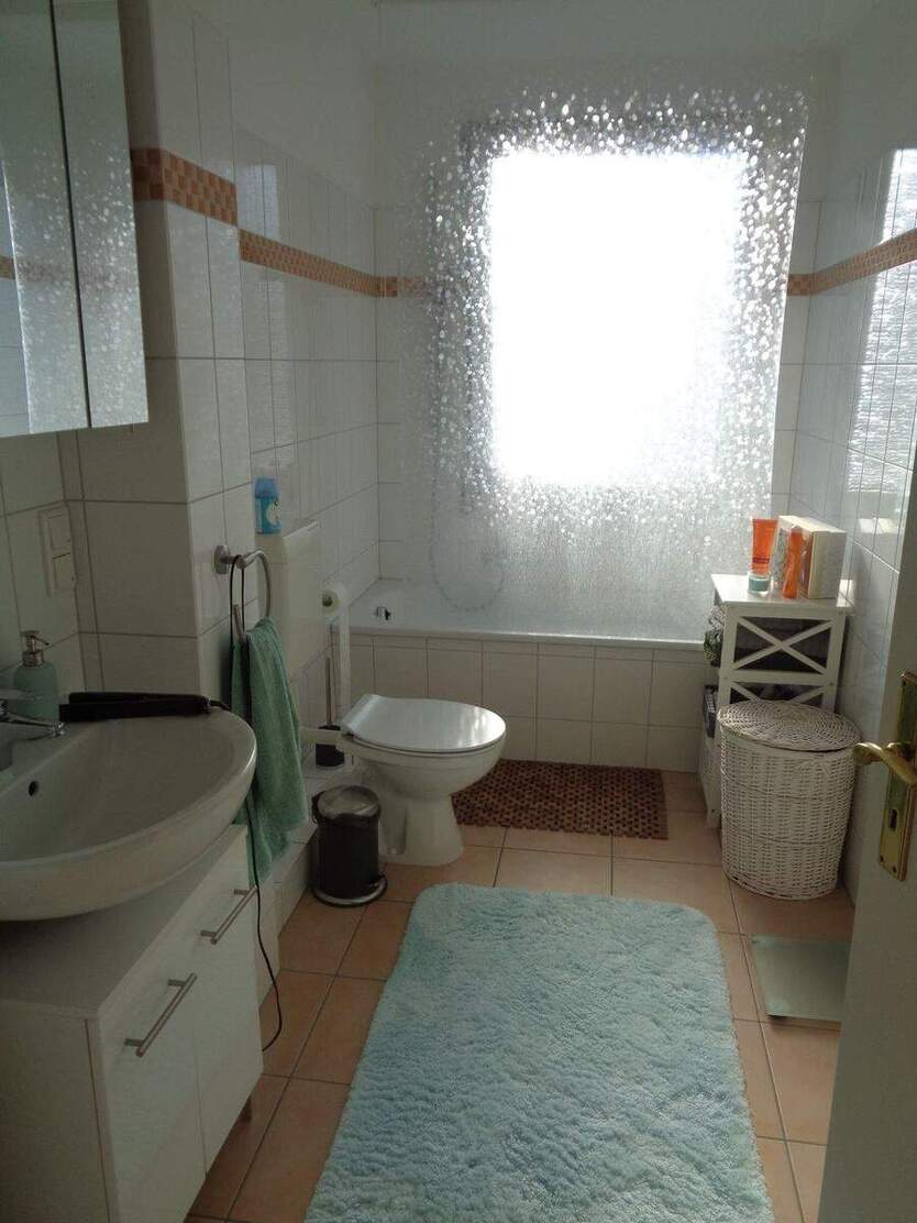 HH-Horn, 2 Zimmer Wohnung mit Balkon !Bitte unsere Fragen beachten! 2 zimmer
