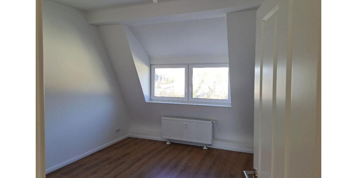 Dachgeschoßwohnung Magdeburg Beyendorf-Sohlen - 3 Zimmer, 76 m&sup2;, 684&euro; | Angebot:24839443