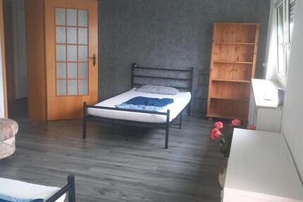 2 Bettzimmer, neu , hell 3 zimmer