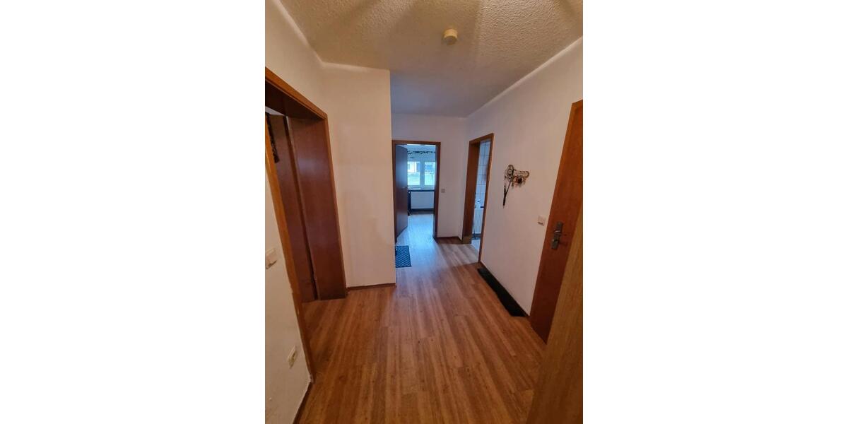 Dachgeschoßwohnung Neukirchen - 5 Zimmer, 100 m&sup2;, 600&euro; | Angebot:26167041
