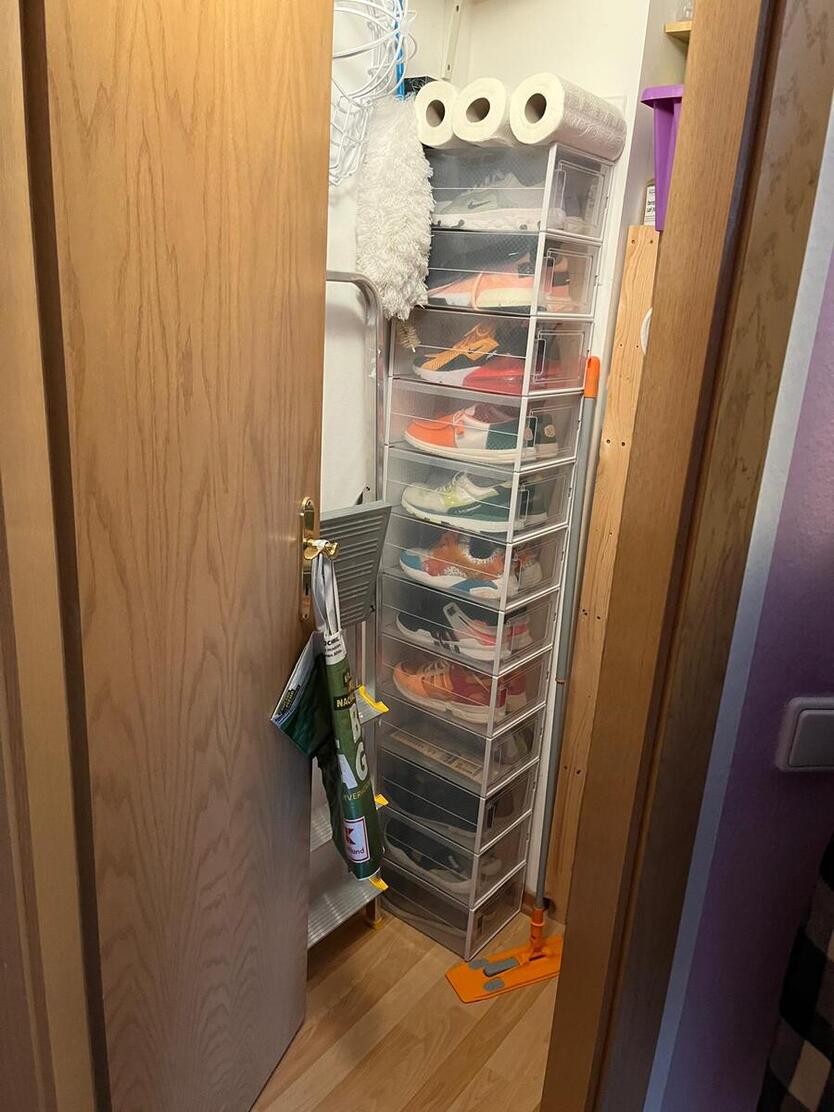 Helle 3,5-Zimmer-Galeriewohnung in Mockritz mit Balkon ( EBK + weitere Möbel können erworben werden) 2.5 zimmer