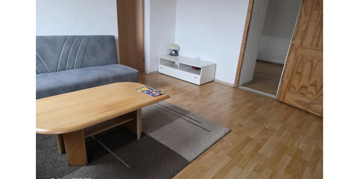 Dachgeschoßwohnung Rödental - 2 Zimmer, 50 m&sup2;, 520&euro; | Angebot:24842123