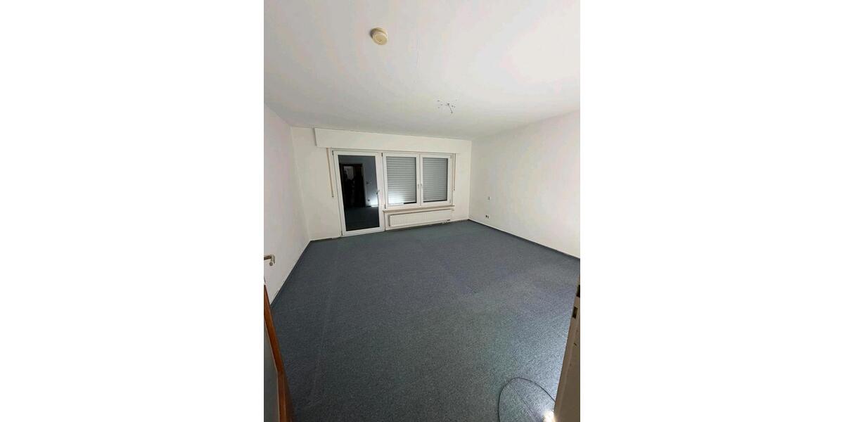 Erdgeschoßwohnung Brackenheim - 3 Zimmer, 78 m&sup2;, 1.000&euro; | Angebot:24878627