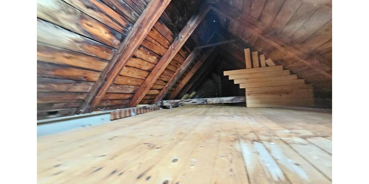 Dachgeschoßwohnung Eibenstock - 3 Zimmer, 74 m&sup2;, 406&euro; | Angebot:25084328