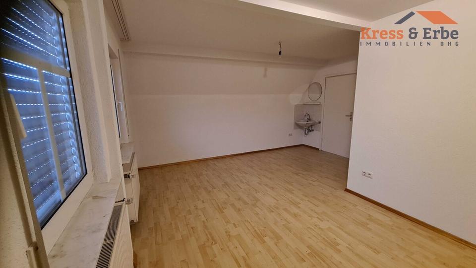 Einfamilienhaus Steinau an der Straße - 7 Zimmer, 176 m&sup2;, 1.190&euro; | Angebot:23726893