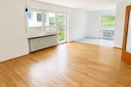 Wohnung Dittelbrunn - 3 Zimmer, 69 m&sup2;, 870&euro; | Angebot:26646327