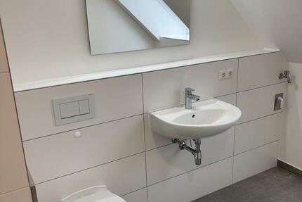 Schöne helle Dachgeschoss Wohnung mit neuem Bad in Bodenwerder 3 zimmer