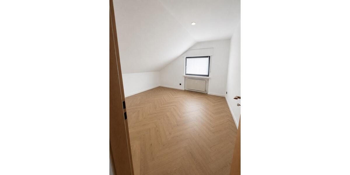 Dachgeschoßwohnung Hagen Dahl - 3 Zimmer, 87 m&sup2;, 1.000&euro; | Angebot:26640753
