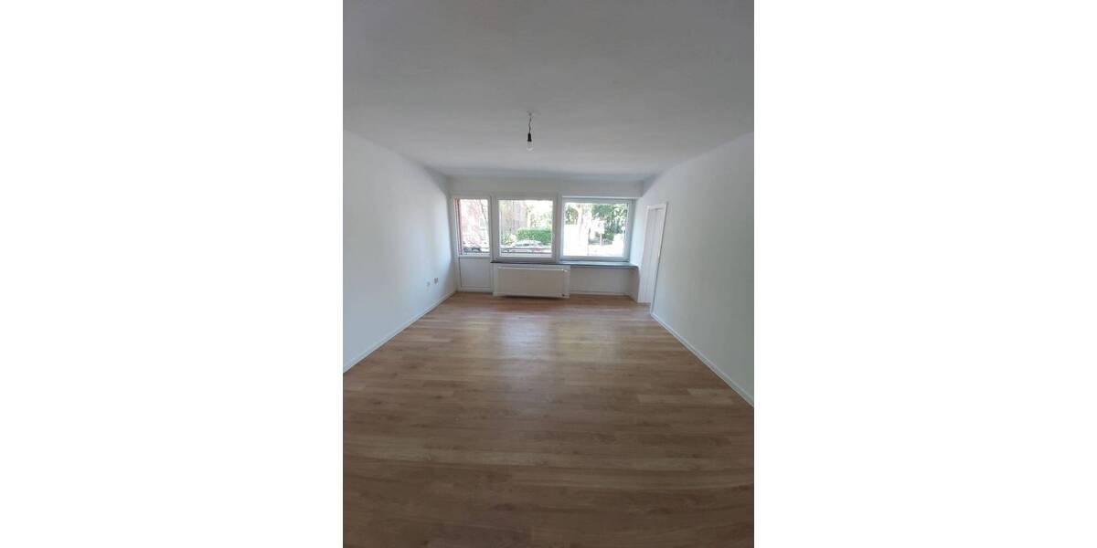 Etagenwohnung Wilhelmshaven Innenstadt - 2 Zimmer, 67 m&sup2;, 399&euro; | Angebot:25775004