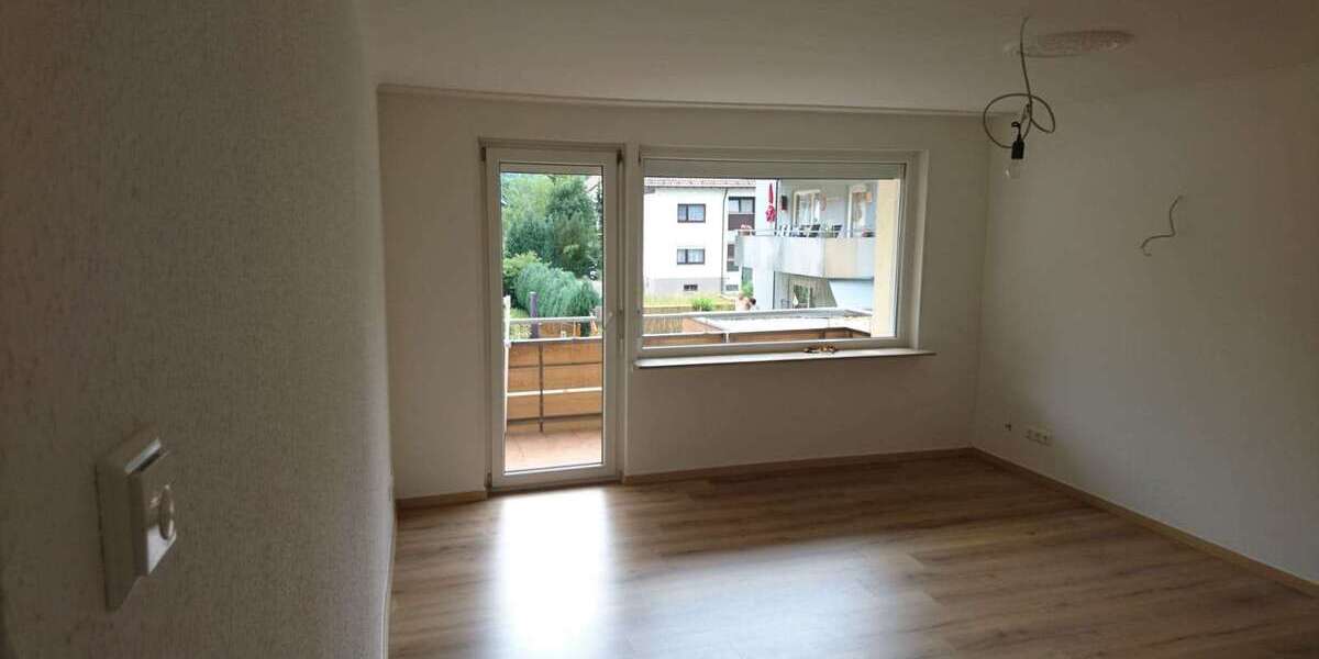 Etagenwohnung Bad Wildbad - 3 Zimmer, 78 m&sup2;, 710&euro; | Angebot:26959812