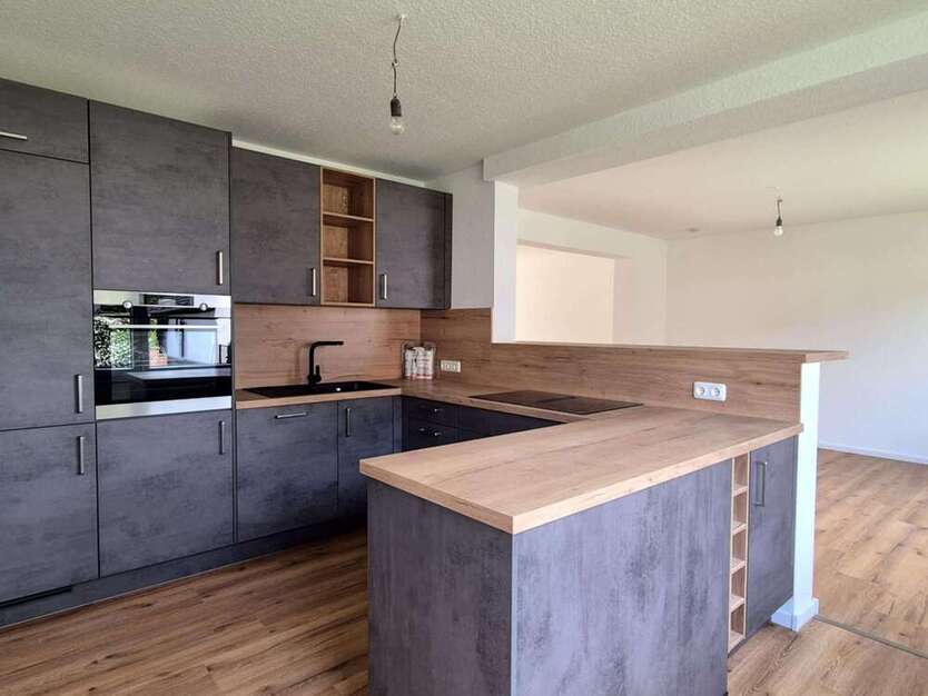 Wohnung zum Mieten in Baesweiler 1.500 € 147 m²