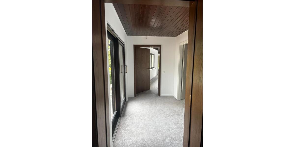 Traumhafte Dreizimmerwohnung mit Panorama Fenstern 3 zimmer