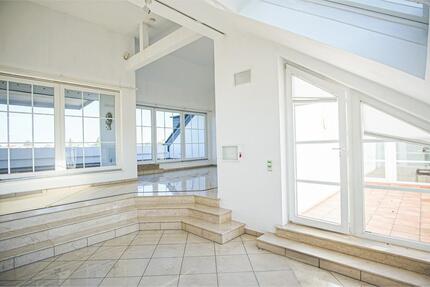 Wohnung Heusenstamm - 6.5 Zimmer, 210 m&sup2;, 2.050&euro; | Angebot:25117995