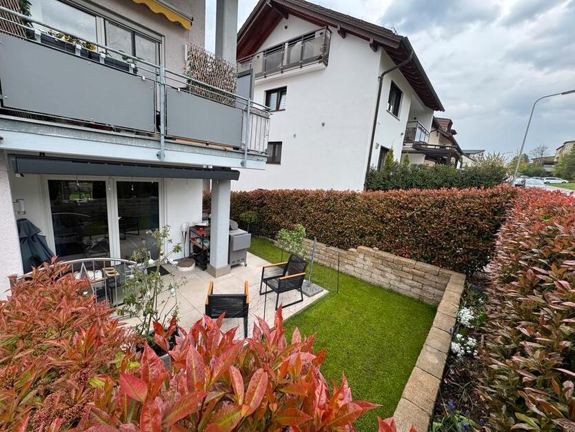 2 Zimmer Wohnung mit Terrasse + Stellplatz