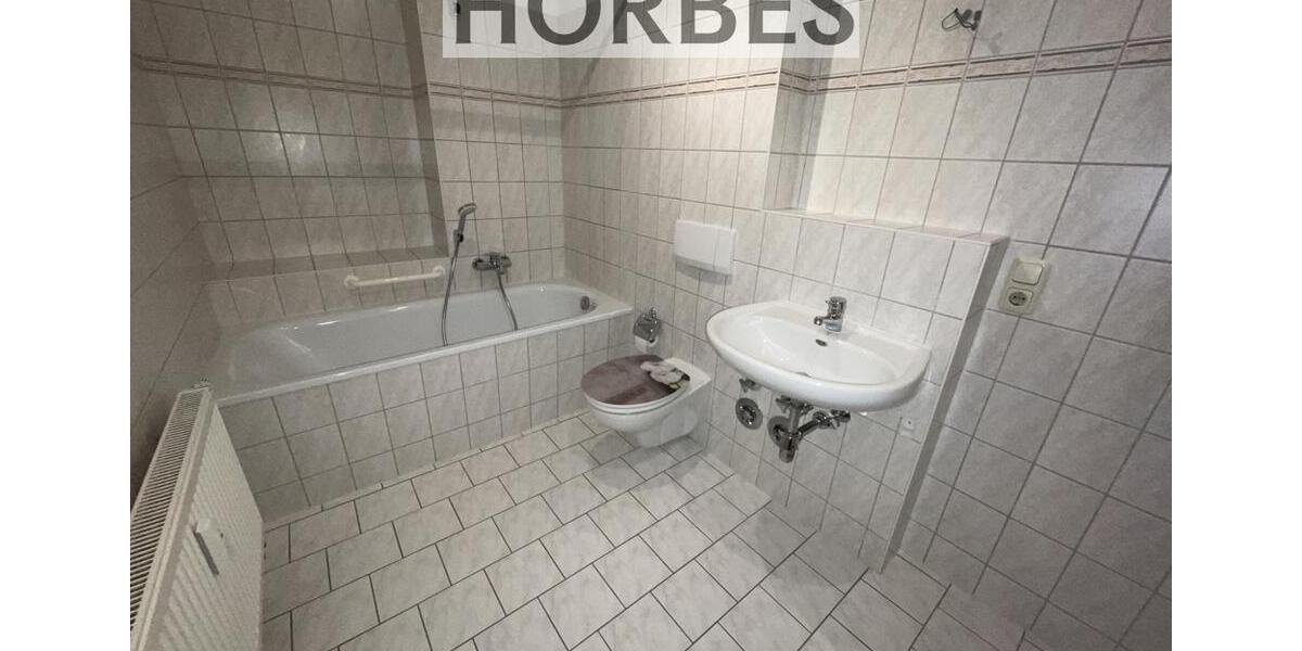 Dachgeschoßwohnung Meerane - 2 Zimmer, 56 m&sup2;, 300&euro; | Angebot:23039470