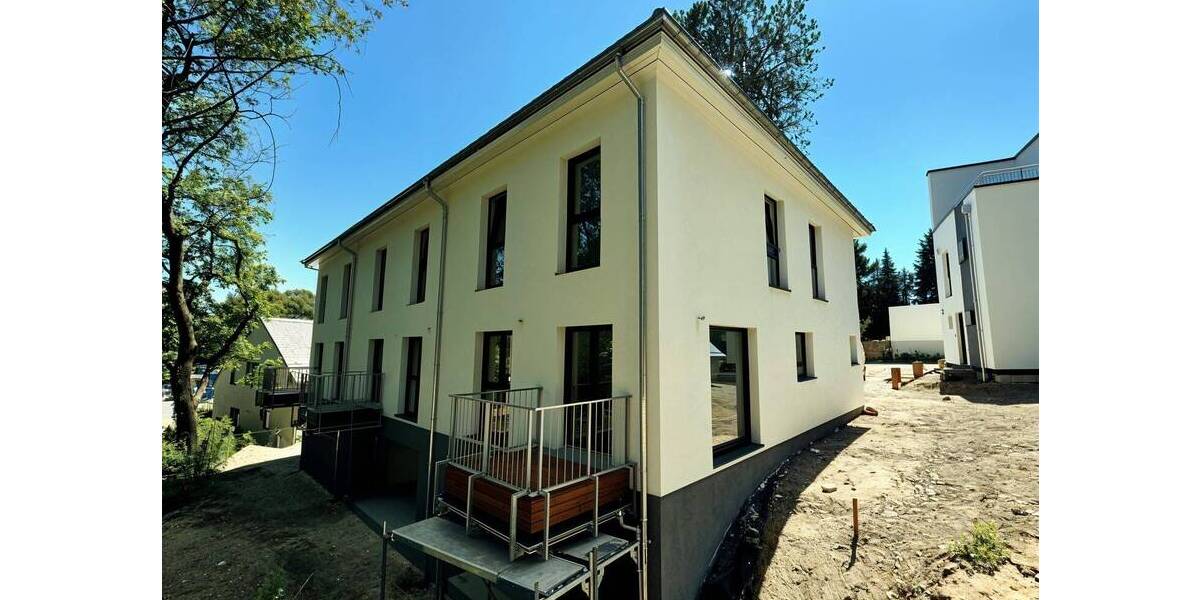 Reihenmittelhaus Chemnitz Helbersdorf - 3 Zimmer, 107 m&sup2;, 1.290&euro; | Angebot:26740524