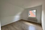 Dachgeschoßwohnung Wilhelmshaven Aldenburg - 3 Zimmer, 55 m&sup2;, 379&euro; | Angebot:26638051