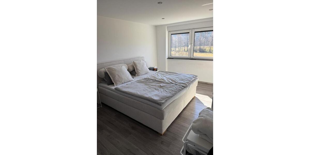 3,5 Zimmer Wohnung mit 95qm Wohnfläche u. Garten 3.5 zimmer