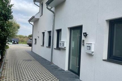 Wohnung Langenhagen Engelbostel - 2 Zimmer, 70 m&sup2;, 1.000&euro; | Angebot:25101002