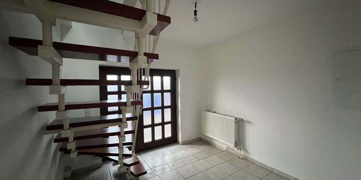Einfamilienhaus Haibach - 2.5 Zimmer, 100 m&sup2;, 1.000&euro; | Angebot:27147705