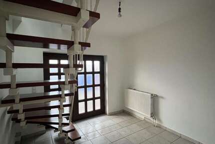 Haus Haibach - 2.5 Zimmer, 100 m&sup2;, 1.000&euro; | Angebot:27147705