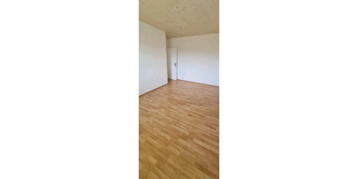 Etagenwohnung Stolzenau - 4 Zimmer, 90 m&sup2;, 1.080&euro; | Angebot:26089522
